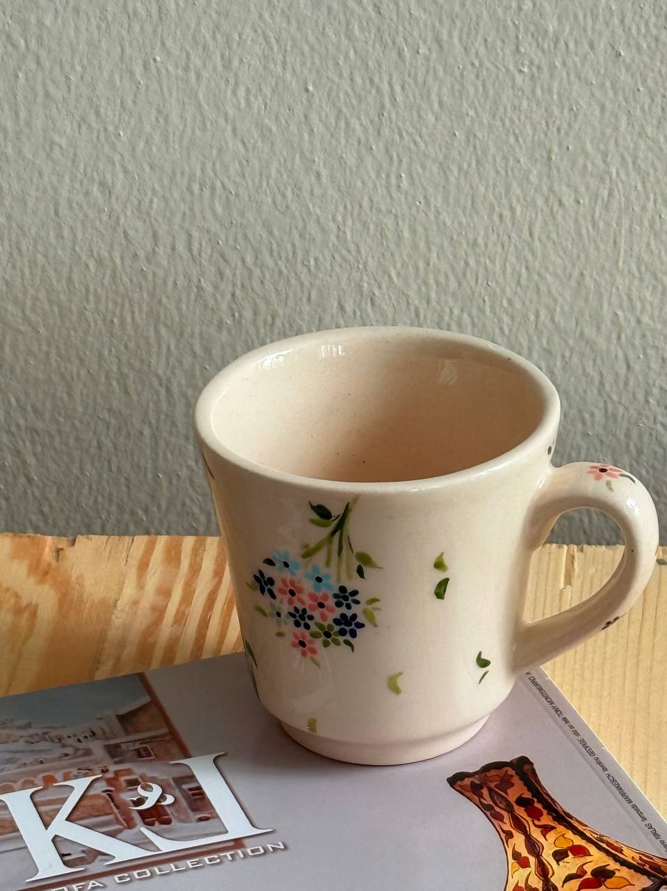 ماگ گل گلی