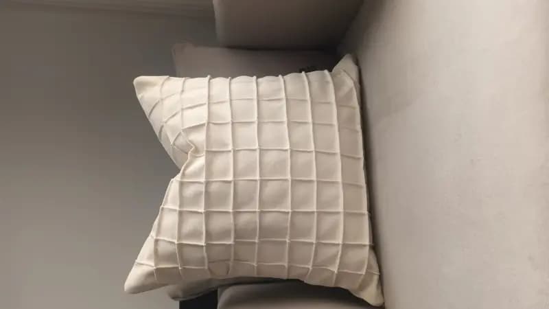 کوسن چهار خونه ریز - تصویر چهارم