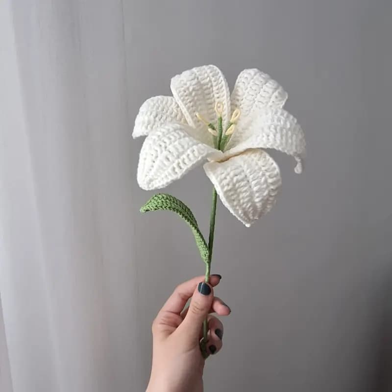 گل لیلیوم بافتنی - تصویر دوم
