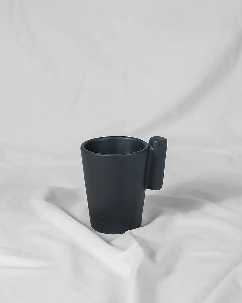 ماگ سرامیکی مینیمال - تصویر دوم