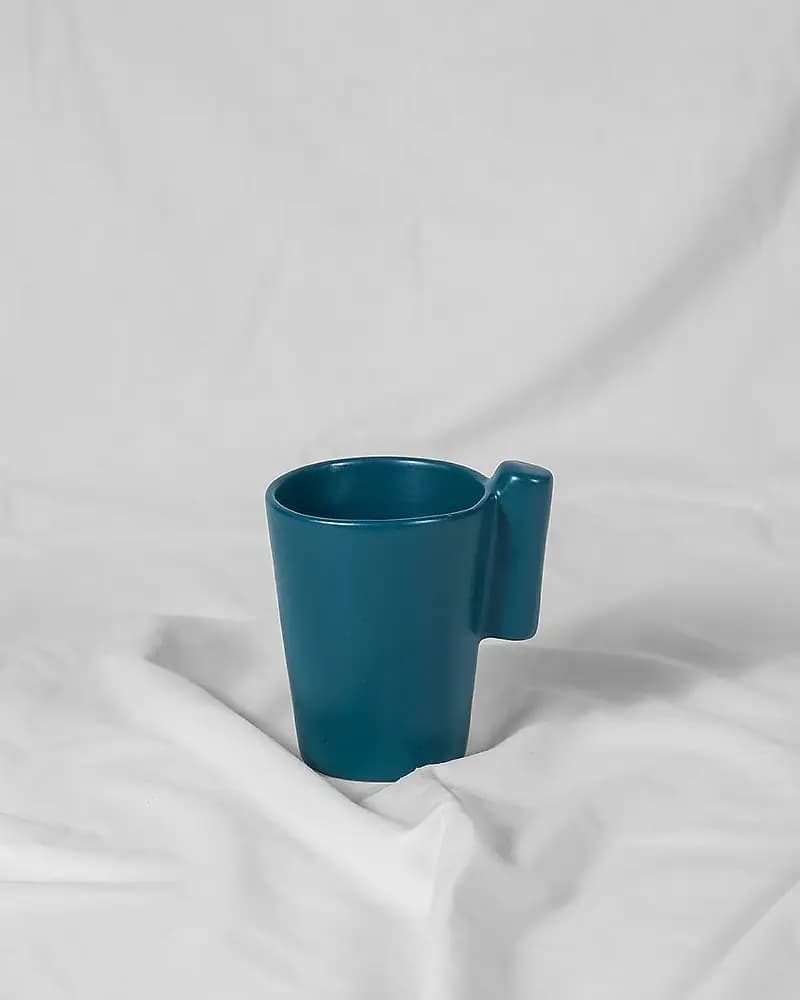ماگ سرامیکی مینیمال - تصویر چهارم