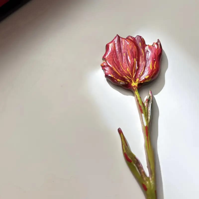 بوکمارک دست ساز چوبی گل لاله - تصویر اول